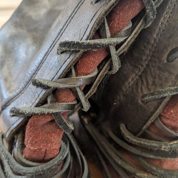 Freebird Coal Black and Red Size 9 - Picture 2 of 8